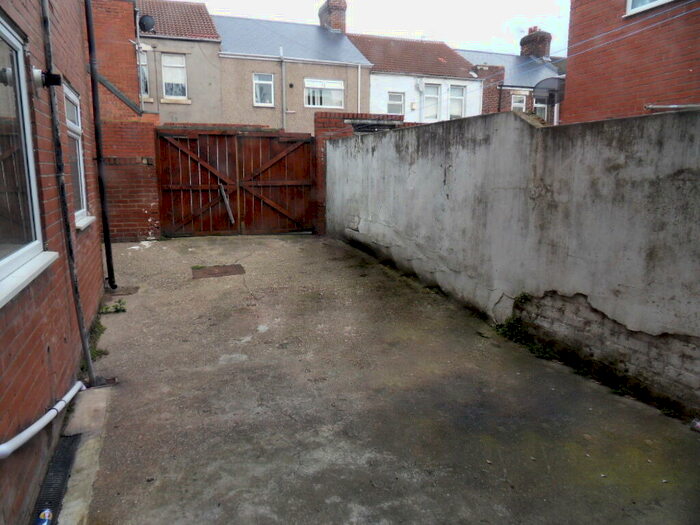 2 Bedroom Flat To Rent In Barrasford Street, East Howdon, NE28