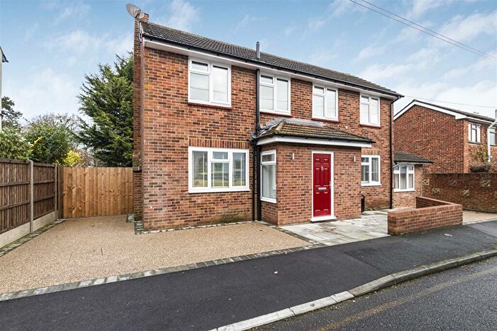 4 Bedroom House To Rent In Station Road, Meopham, DA13