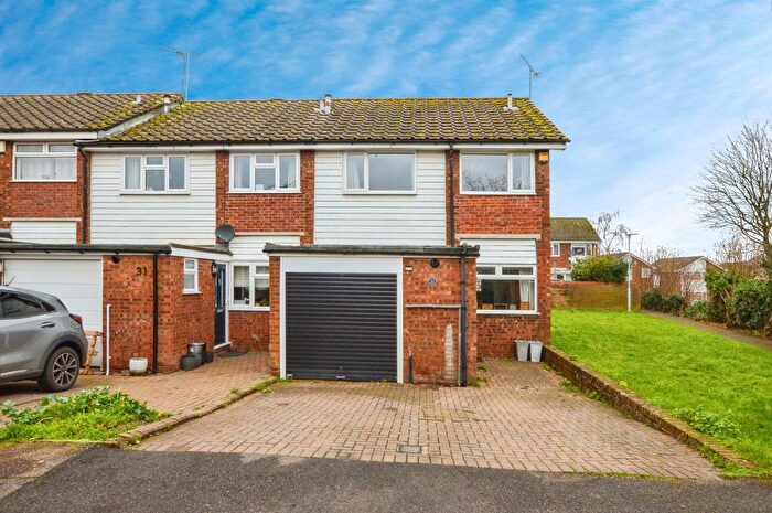 3 Bedroom End Of Terrace House For Sale In The Cleave, Harpenden, AL5