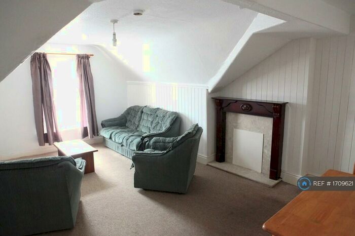 1 Bedroom Flat To Rent In Lathom Road, Southport, PR9