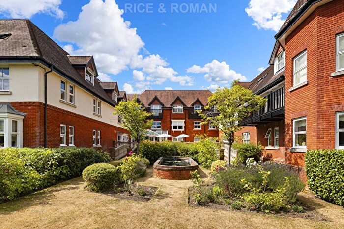 2 Bedroom Flat For Sale In The Ambassador, Sunningdale, SL5