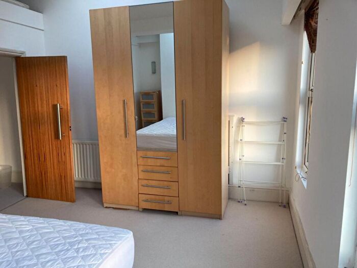 3 Bedroom Flat For Sale In Carnarvon Road, Stratford, London, E15