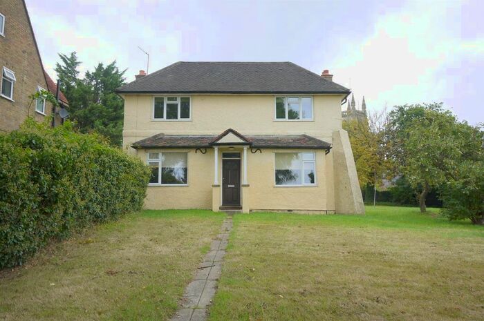 3 Bedroom Detached House To Rent In Judges Hill, Northaw, Potters Bar, EN6