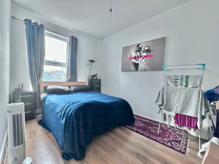 2 Bedroom Flat To Rent In Brockley, SE4