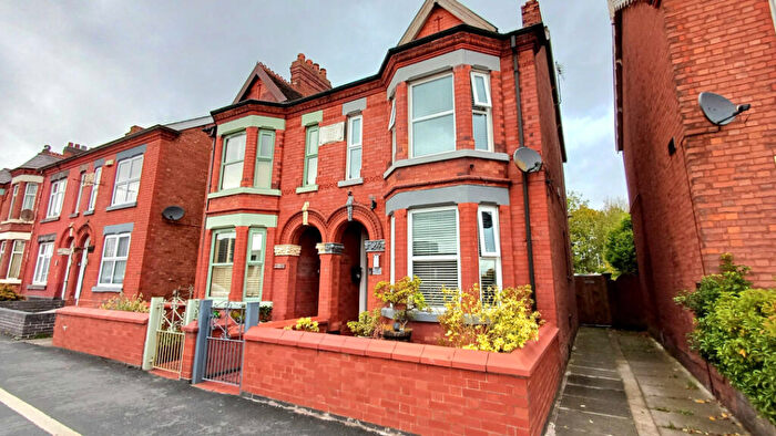 3 Bedroom Semi Detached House For Sale In High Street, Winsford, CW7