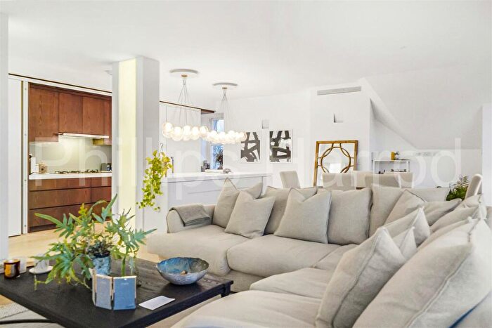 2 Bedroom Apartment To Rent In Fitzjohn's Avenue, Hampstead, NW3