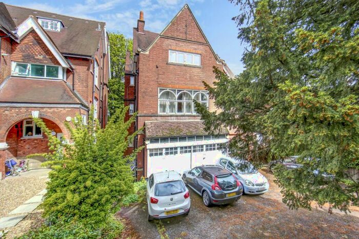 2 Bedroom Apartment To Rent In Shepherds Hill, Highgate, N6