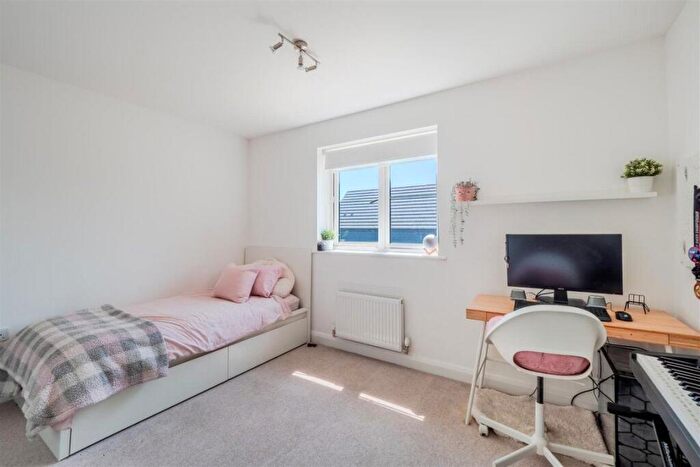 4 Bedroom House To Rent In Bramley Rise, Tickenham, BS21