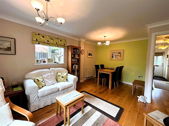 4 Bedroom Semi-Detached House For Sale In Dalton Drive, Belper, DE56