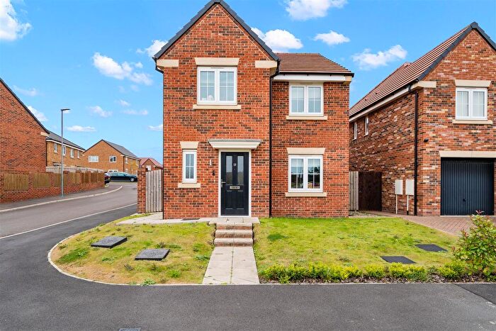 4 Bedroom Detached House For Sale In Aspen Gardens, Hartlepool, TS27