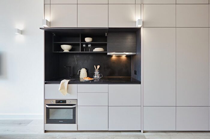 Studio To Rent In Lowlands Road, Harrow, HA1