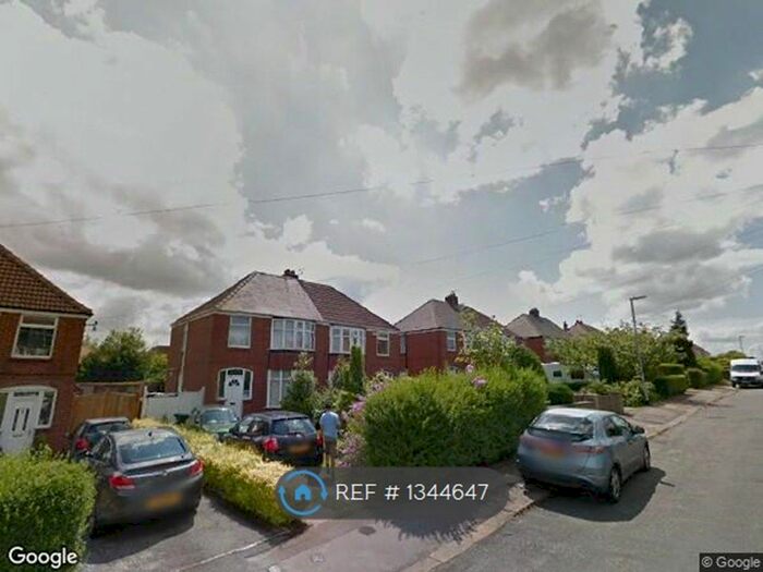 3 Bedroom Semi-Detached House To Rent In Renishaw Avenue, Rotherham, S60