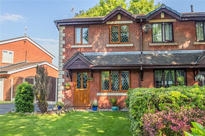 3 Bedroom Semi Detached House For Sale In Cedar Lane, Newhey, Rochdale, Greater Manchester, OL16