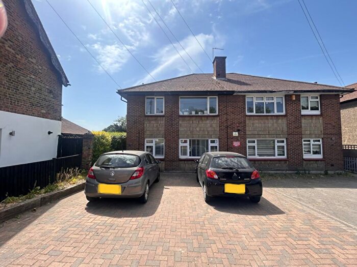 2 Bedroom Flat To Rent In Blendon Road, Bexley, DA5