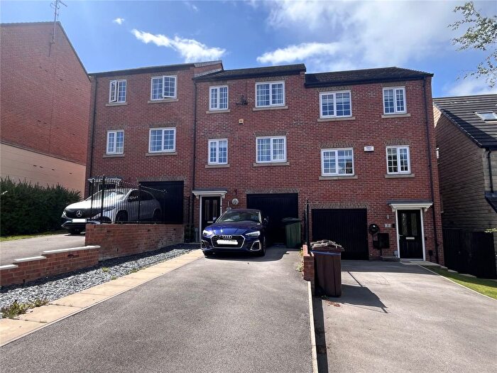 4 Bedroom Terraced House For Sale In Calder Way, Crigglestone, Wakefield, West Yorkshire, WF4