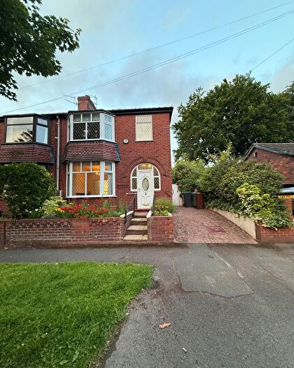 1 Bedroom Semi-Detached House To Rent In Montgomery Street, Oldham, OL8