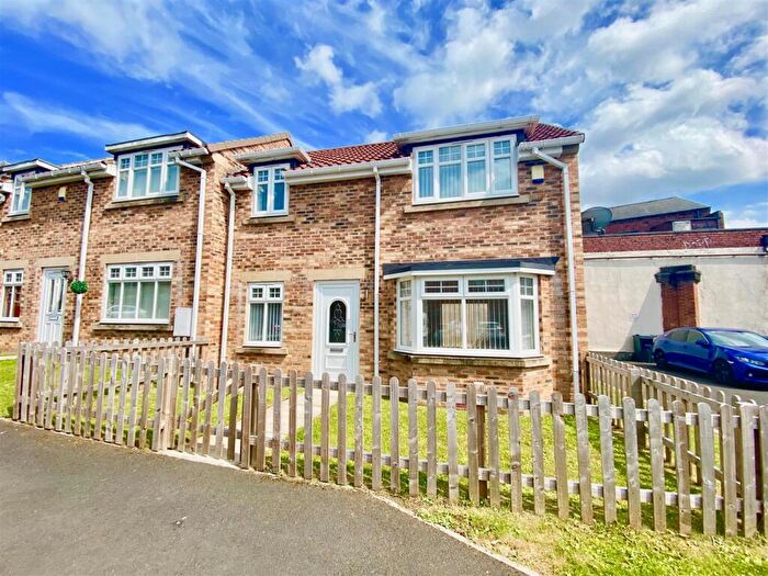 2 Bedroom End Of Terrace House To Rent In Beamish Place, Benwell, Newcastle Upon Tyne, NE15