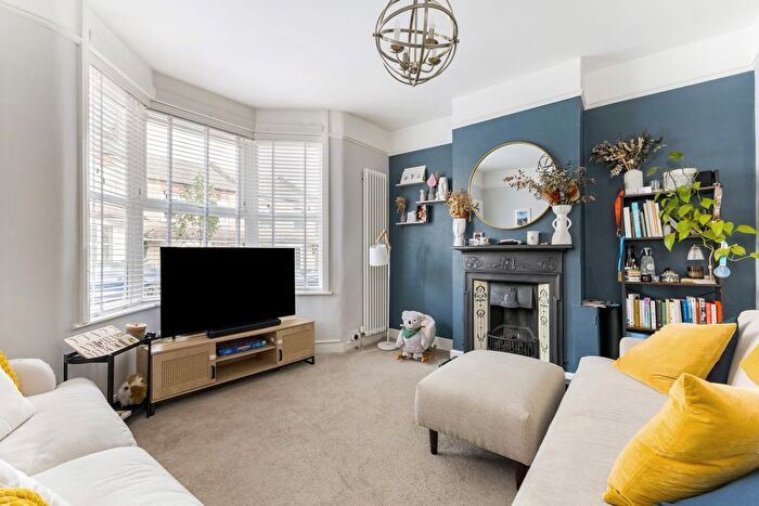 3 Bedroom Terraced House To Rent In Middle Road, East Barnet, Barnet, EN4