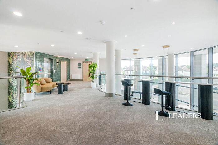 2 Bedroom Apartment To Rent In Syward Place, Chertsey, KT16