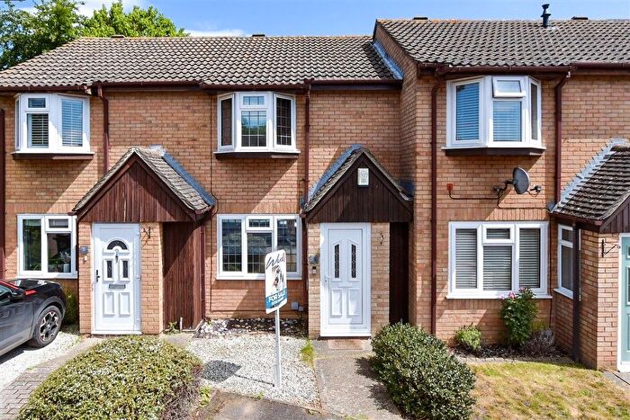 2 Bedroom Terraced House For Sale In Marlowe Road, Larkfield, Aylesford, Kent, ME20