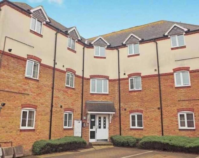 2 Bedroom Flat To Rent In Abelyn Avenue, Sittingbourne, ME10