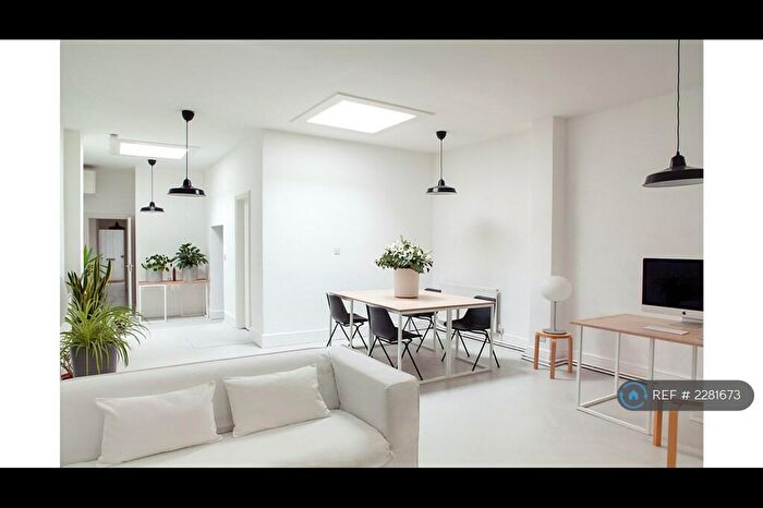 1 Bedroom Flat To Rent In Friary Road, London, SE15