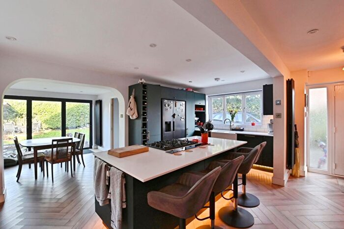 3 Bedroom Detached House For Sale In South Grove, Petworth, West Sussex, GU28