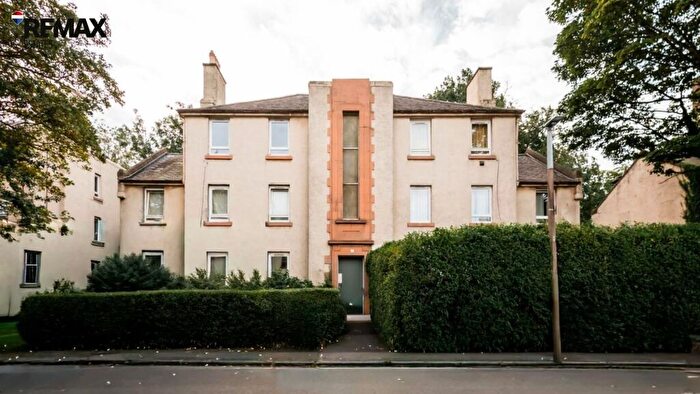 2 Bedroom Flat For Sale In Loganlea Terrace, Edinburgh, EH7