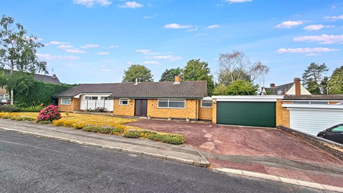 3 Bedroom Detached Bungalow For Sale In Ringers Close, Oadby, LE2