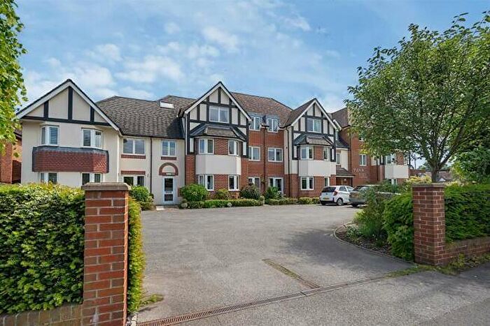1 Bedroom Apartment For Sale In Apartment Tudor Lodge, Warwick Road, Solihull, B92
