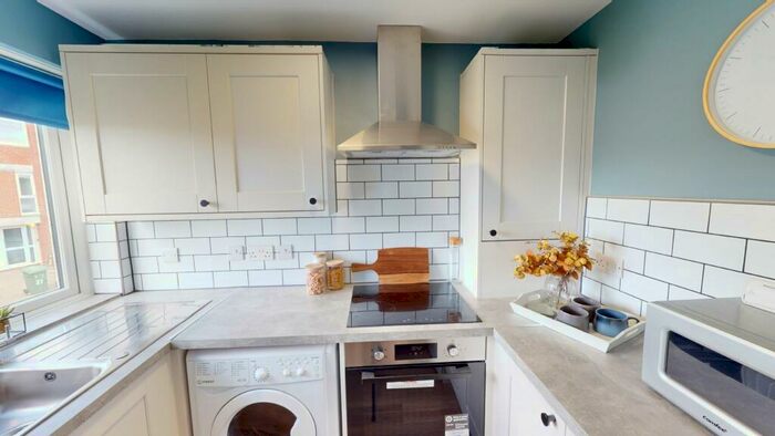 1 Bedroom Flat To Rent In Flat, Monterey Gardens, EX4