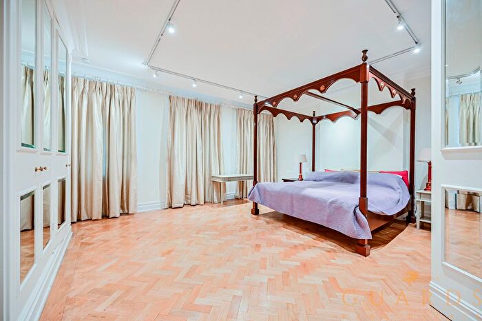 2 Bedroom Flat To Rent In Flat, Queens Gate, London, SW7