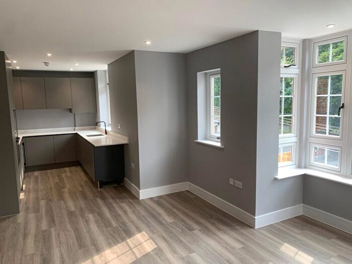 2 Bedroom Duplex For Sale In Bromley Avenue, Bromley, BR1
