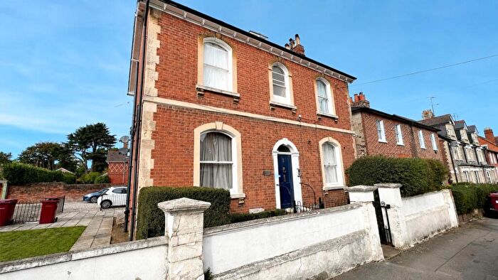 1 Bedroom Flat To Rent In Argyle Street, Reading, Berkshire, RG1
