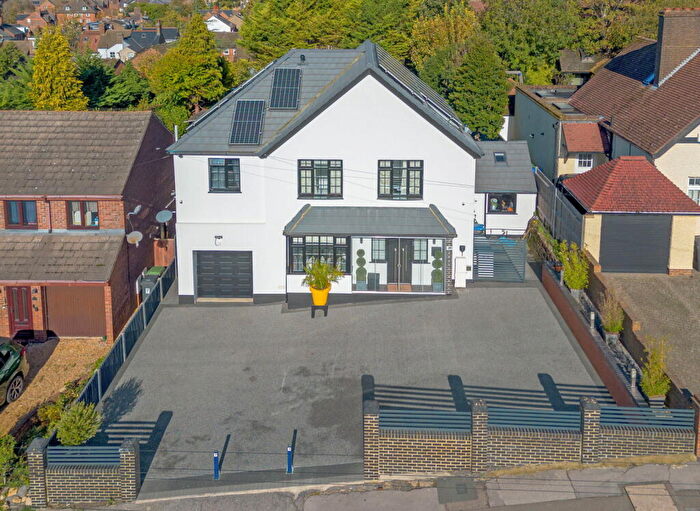 5 Bedroom Detached House For Sale In Hillfield Road, Hemel Hempstead, HP2