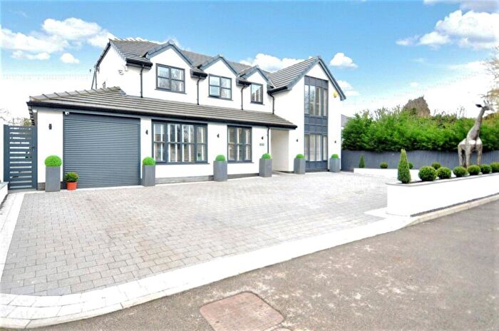 4 Bedroom Detached House For Sale In The Stables, Manor Drive, Upton, CH49