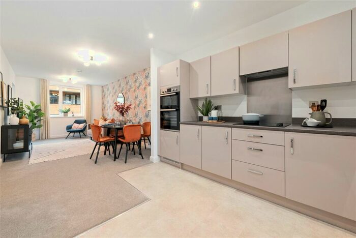 2 Bedroom Retirement Property For Sale In Spinning Wheel Way, Wallington, SM6