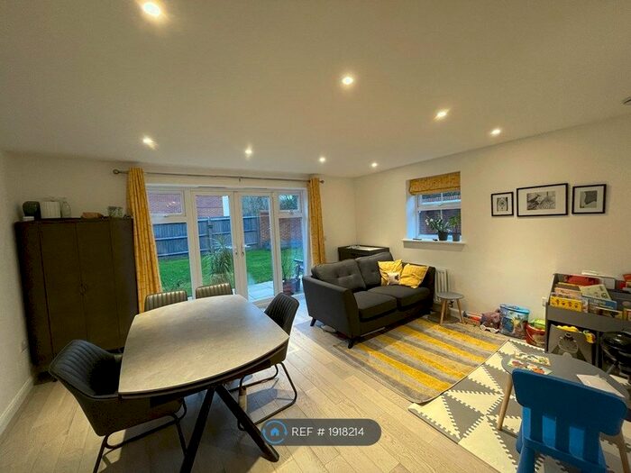 4 Bedroom Terraced House To Rent In Hemel Hempstead, Hemel Hempstead, HP3