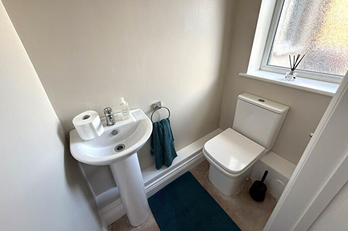 4 Bedroom Detached House For Sale In Stradbroke Road, NR33