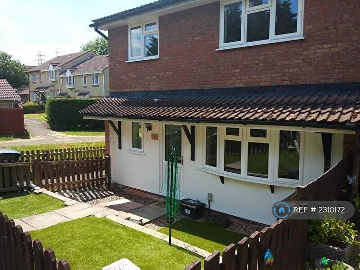 2 Bedroom End Of Terrace House To Rent In Hylder Close, Swindow, SN2