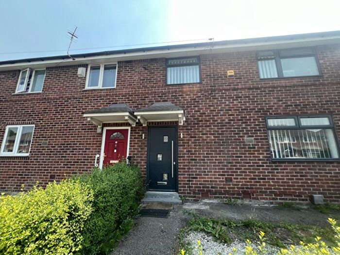 3 Bedroom Semi-Detached House To Rent In Stanley Grove, Gorton, M18