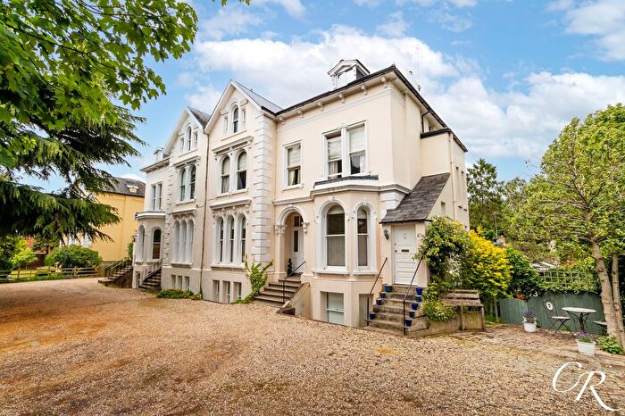 3 Bedroom Flat For Sale In Shurdington Road, Cheltenham, GL53