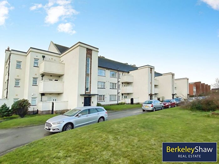 3 Bedroom Flat To Rent In Burbo Mansions, Burbo Bank Road South, Blundellsands, L23