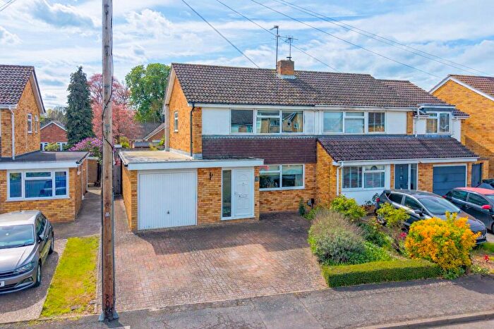 3 Bedroom Semi Detached House For Sale In Links Way, St. Ives, Cambridgeshire, PE27