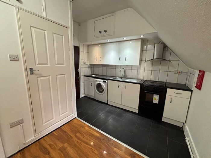 1 Bedroom Studio To Rent In Coventry Road, Ilford, IG1