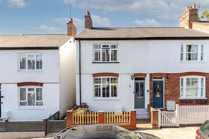 3 Bedroom End Of Terrace House For Sale In Folly Avenue, St. Albans, AL3