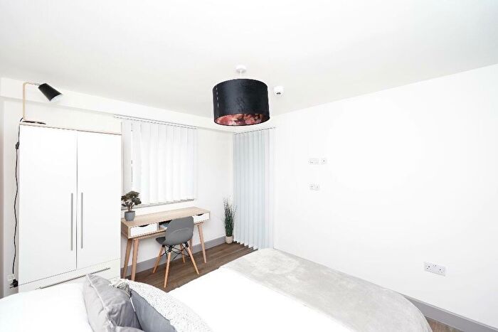 1 Bedroom Apartment To Rent In The Picture House, CA1