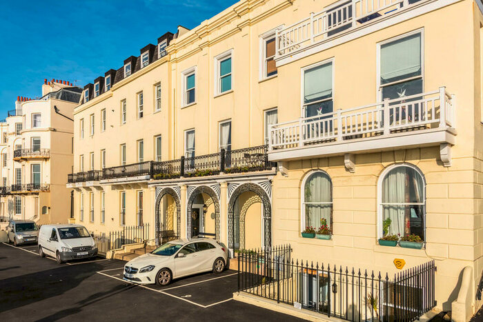 1 Bedroom Apartment To Rent In Chain Pier House, Marine Parade, Brighton, BN2