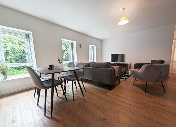 1 Bedroom Apartment To Rent In Rufus Court, Foundry Lane, LS14