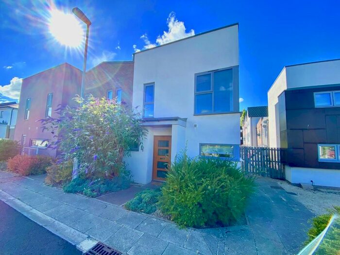 2 Bedroom End Of Terrace House To Rent In Bede Courtyard, Winters Pass, NE8